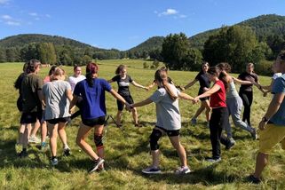 Zrušme skauty a turistické oddíly! Podpora sportu a zdravého životního stylu vládu zřejmě otravuje