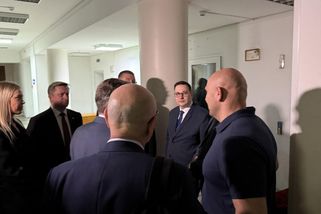 Lipavský musel na Ukrajině zase do krytu - Novinky