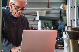 Husákovy děti jako časovaná bomba. Firmám nezbyde, než se přizpůsobit - Echo24.cz