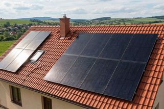 Zájem o fotovoltaiku se prudce propadl. Bez dotací o ni lidé ztratili zájem