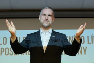 Hřib se vysmál Macinkově ambici vést dvě ministerstva do konce mandátu prezidenta Pavla