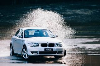 Dojíždění zimních pneumatik? Tahle snaha ušetřit se může krutě vymstít