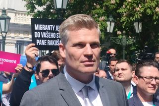 Většina Čechů nechce Turka za ministra. Vadí i vol...