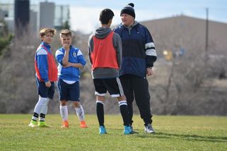 Kdo vychovává naše děti aneb proč stojí fotbal na lidech, a ne na systému - Médium.cz