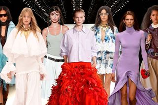 Tohle se bude nosit na jaře?! Výrazné sukně i harémové kalhoty ovládnou ulice