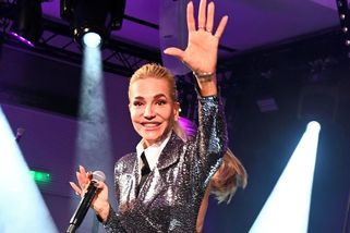 Dara Rolins v odhaleném modelu ukázala, že nemá ani gram tuku navíc