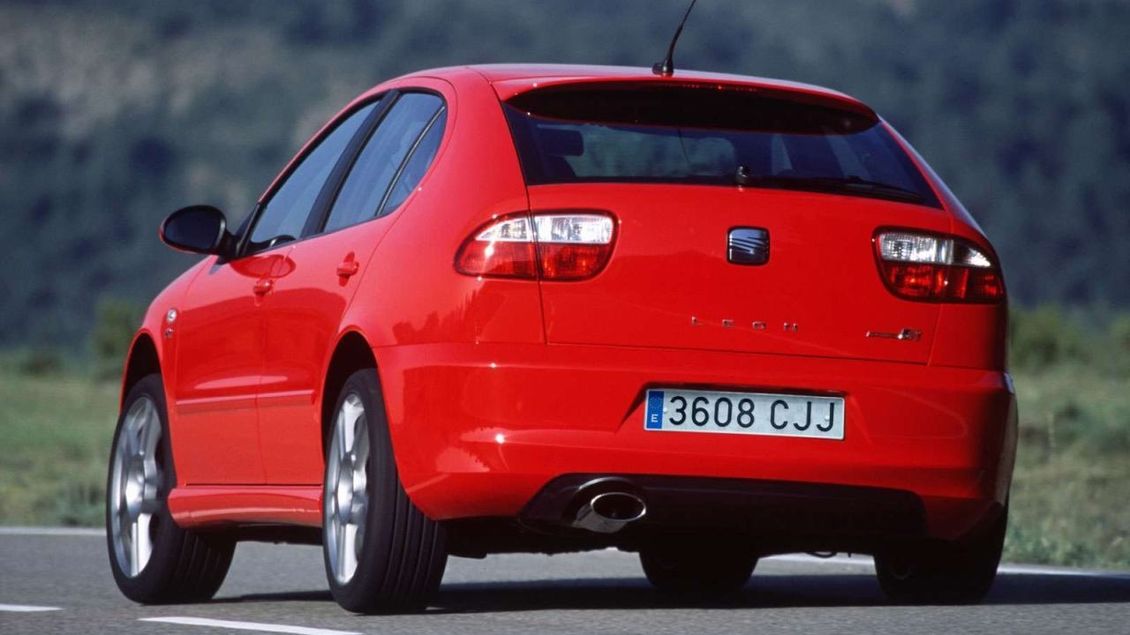 Seat Leon Cupra R: Jak porazit Volkswagen na jeho vlastním písečku