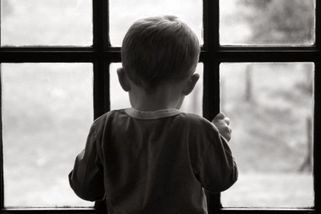 Dětství v gulagu:přivazování k nočníkům a výhřez konečníku. Nejmenší oběti gulagu nebyly ani tříleté - Médium.cz