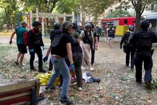 Mohutný ruský útok na Charkov. Na dětském hřišti zemřela dívka - Novinky