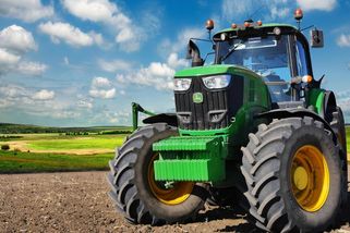 Motohodiny vs. kilometry: Co je lepší pro jakou techniku? - Portál řidiče