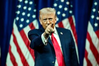 Hrajete nebezpečnou hru, opřel se Trump do evropských zemí kvůli Grónsku. Oznámil nová cla