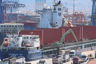 USA vyškrtly ze sankčního seznamu tři ruské nákladní lodě - Novinky