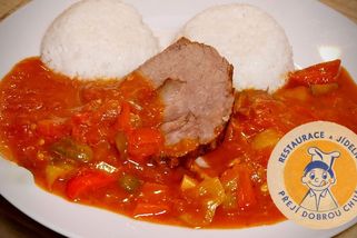 Cikánská hovězí pečeně: Nejoblíbenější jídlo socialistických restaurací a jídelen | Jednoduché vaření bez breptů