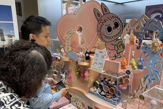 Zakrslý labubu strhl vlnu šílenství, tržby rostou o stovky procent - Novinky