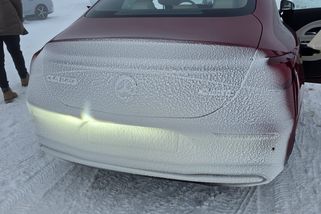 Nejčastější chyba českých řidičů se může prodražit. Pozor na SPZ v zimě, radí policie