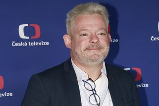Aleš Háma v obřím průšvihu kvůli pořadu Taxík: Neuvěříte, kdo na moderátora podal trestní oznámení. Advokátka popsala vážné následky
