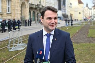 Mimo realitu, zbytečná ideologie: Experti hodnotí vystoupení Macinky v Mnichově