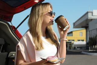 Chcete skvělou kávu? Jeďte na tyto benzínky, ze kterých se stávají kavárny pro řidiče