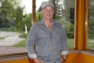 Herec Petr Batěk se z pražské garsonky přestěhoval do bytu