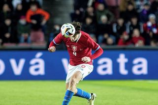 Kapitánem České reprezentace Ladislav Krejčí. Slávističtí fanoušci jsou nespokojení, jenže kdo jiný? - Médium.cz