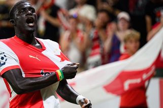 Dioufa mají v hledáčku čtyři kluby z Premier League, říká Tvrdík - Sport.cz