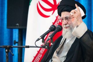 Chameneí poblahopřál Íránu k vítězství nad Izraelem a USA - Seznam Zprávy