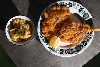 Praha propadla řízku. Punčochářův Šnycl přivítal 18 tisíc hostů