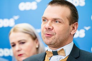 Baxa: Vlajka Ukrajiny na Národní muzeum patří. Blokády úřadů nás nezastraší - Seznam Zprávy