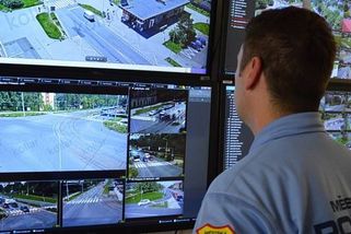 Na pumpě v Jablonci natankoval muž z jiné doby. Chtěl platit stříbrem