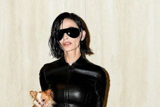 Demi Moore v novém účesu rozbouřila debatu na internetu. Na dva tábory rozdělila i český šoubyznys