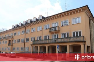 Ministerstvo varuje: Tisícům seniorů brzy přestanou platit občanky bez omezení