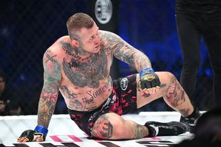 Ochranka musela do klece! Mikulášek neudržel nervy a chtěl soupeře zničit