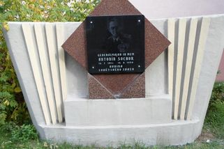 Antonín Sochor: V 29 měl 4 válečné kříže, přežil 218 střepin i gulag. V 36 ho smetl armádní náklaďák - Médium.cz