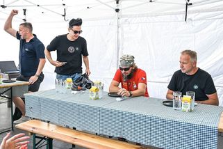 V Brně se soutěžilo v pojídání pálivých papriček. Vítěz jich zdolal šestnáct - Novinky