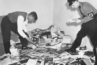 Návrat do roku 1936? Dnešní svět se tomu předválečnému podobá až moc