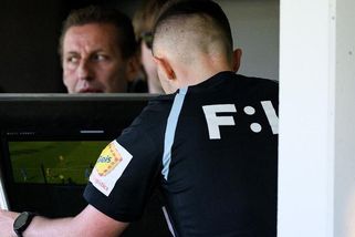 Pokud bude Sparta kopat vždy v závěrečných minutách penaltu, má velkou šanci na titul, rýpl si Kozel - Sport.cz