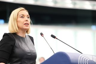 Nerudová se kvůli povolenkám opřela do Turka: Vládní zmocněnec v Bruselu nikoho nezajímá