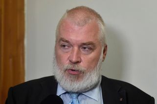 S takovým postupem jsem se ještě nesetkal, zlobí se advokát omilostněných vojáků