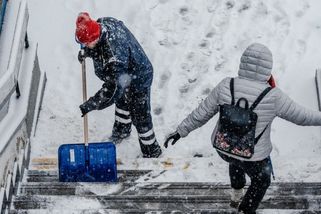 Chumelenice zasáhne v nejbližších hodinách Česko. MAPA ukazuje, kde bude ráno ležet sníh