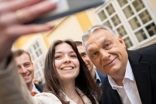 Porazili jsme Brusel i Zelenského, těší se Orbán z výhry „viditelné z Měsíce“ - Seznam Zprávy