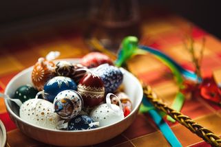 Ať si neuříznete ostudu. Až budete posílat velikonoční pozdravy nebo přát štěstí, napište správně názvy svátků! - Proženy.cz