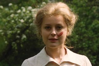 Postřižiny: Kvíz, který ukáže, kdo film skutečně viděl a kdo jen tvrdí, že ano