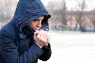 Blíží se silný vítr a prudký teplotní sešup. Na Česko znovu udeří mrazy