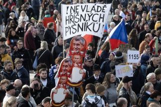 Demokracii ohrožují skupiny neschopné přijmout výsledky voleb, řekl Macinka | ČeskéNoviny.cz