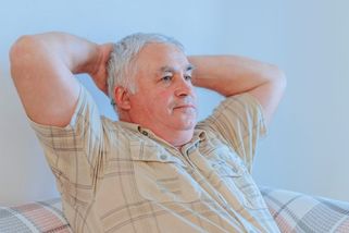 Valorizaci ovlivňuje už jen inflace důchodců: Nenápadná změna zpomalila růst důchodů - Médium.cz