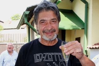 Čechy překvapilo, jakou má vedle sebe kočku! Jiří Babica nahodil oblek a i s manželkou vyrazili do společnosti