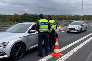 Německo zavádí kontroly na všech pozemních hranicích - Novinky