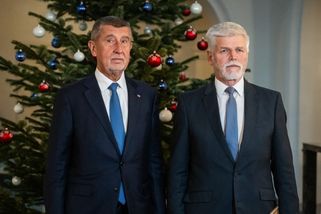 Pavel dál touží jet na summit NATO, chce se setkat s Babišem. ‚Člena opozice tam nechci,‘ říká Macinka