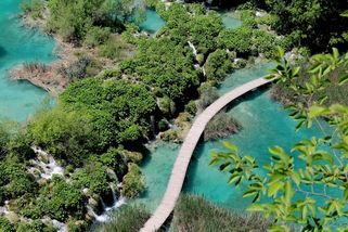 Čechy opomíjený průzračný skvost v Chorvatsku. Znají ho, ale moc sem nejezdí - Seznam Zprávy