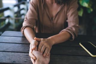 Princi z internetu poslala žena z Prostějovska skoro dva miliony, naletěla - Novinky